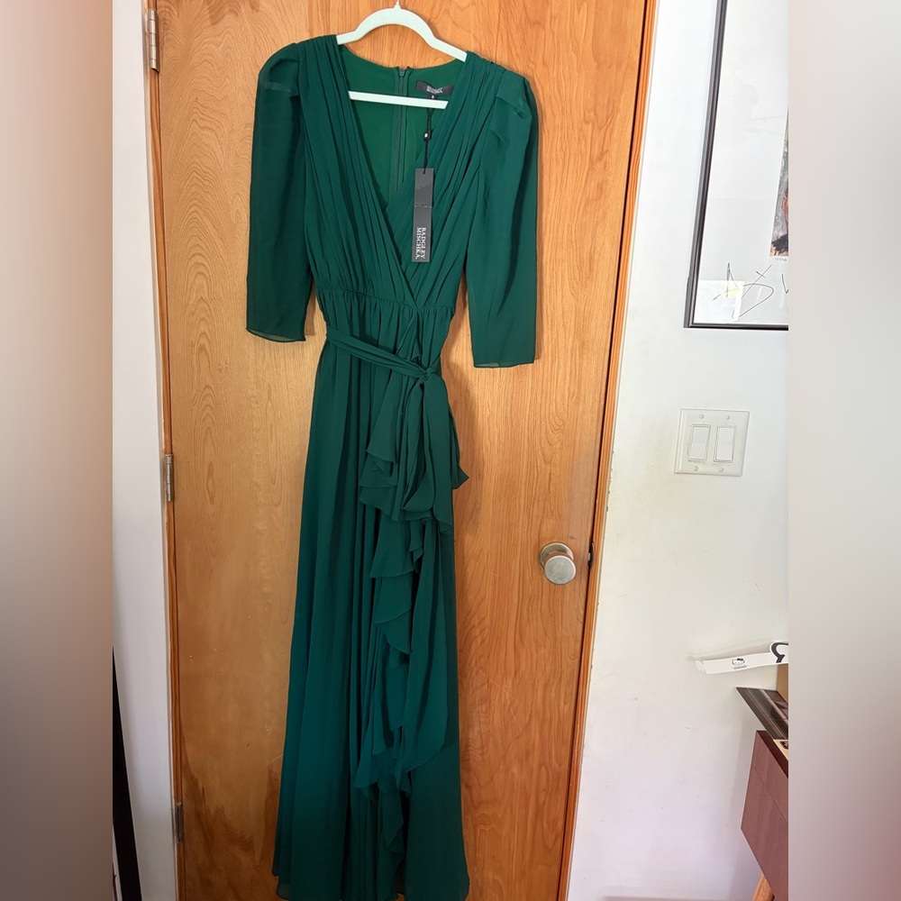 Badgley Mischka Emerald Green Gown 8 NWT